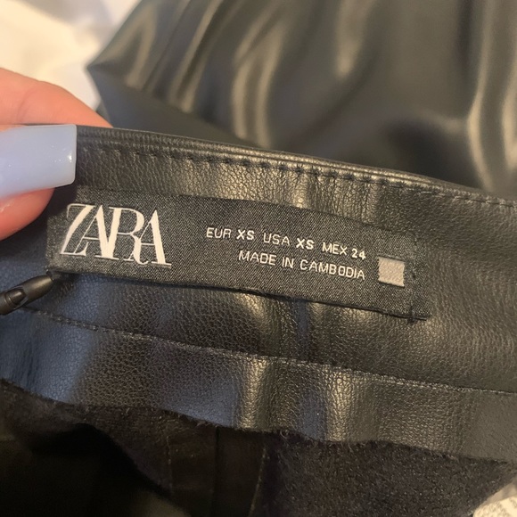 Leather pants 💫ZARA💫 - Picture 4 of 9